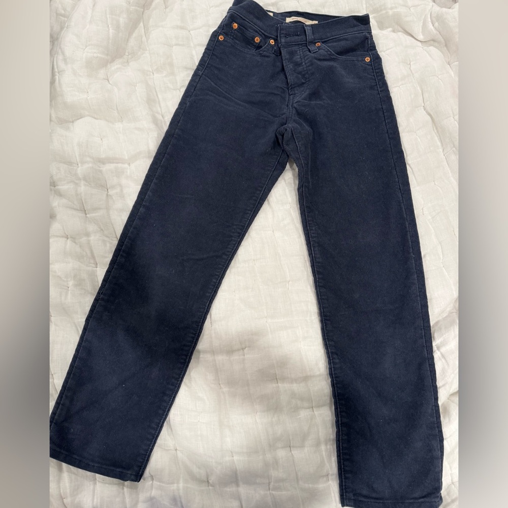 Levi’s wedgie fit navy corduroys